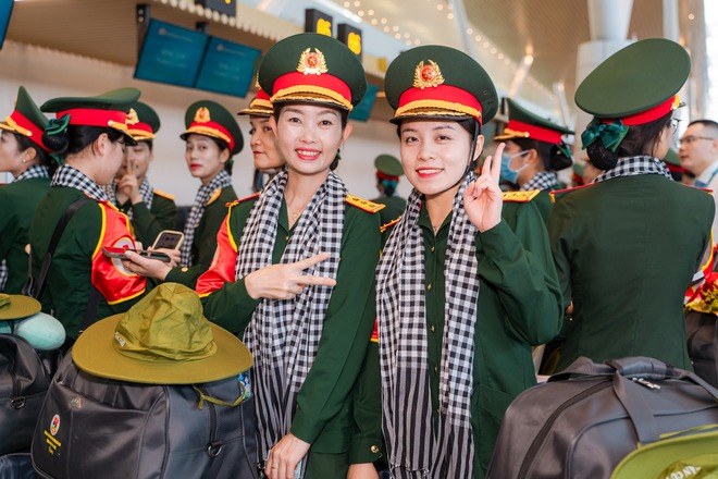 Khối Nữ sĩ quan Quân
y 
