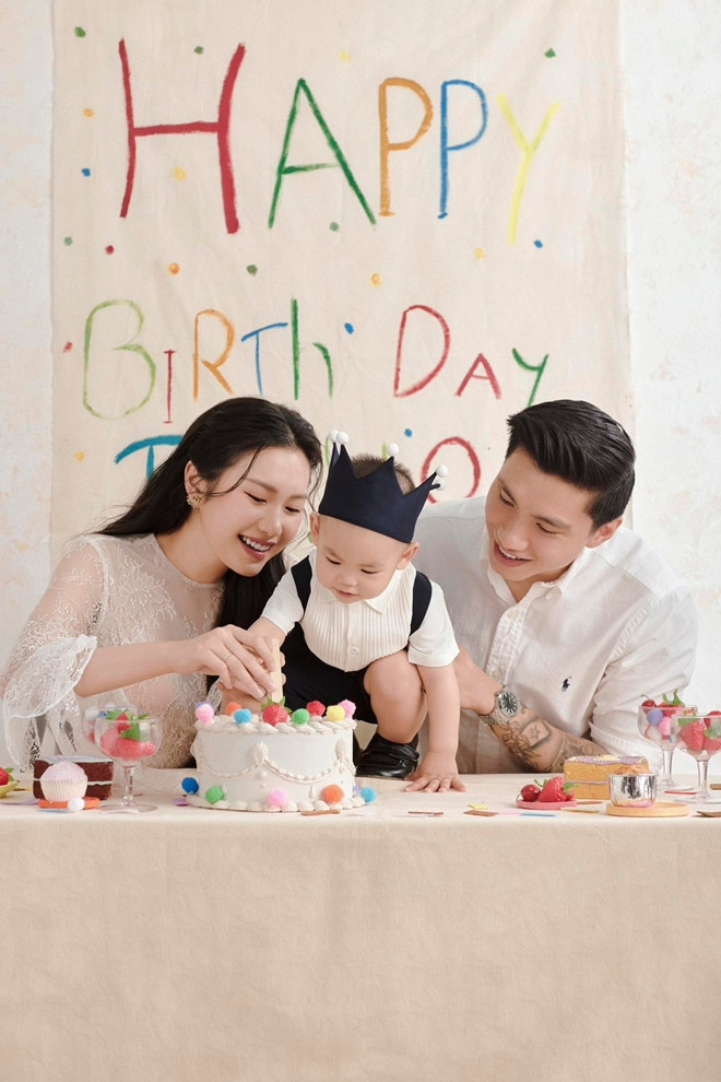 Doãn Hải My và Đoàn Văn Hậu mở tiệc mừng sinh nhật con trai, có NSƯT Quang Thắng góp mặt - 7