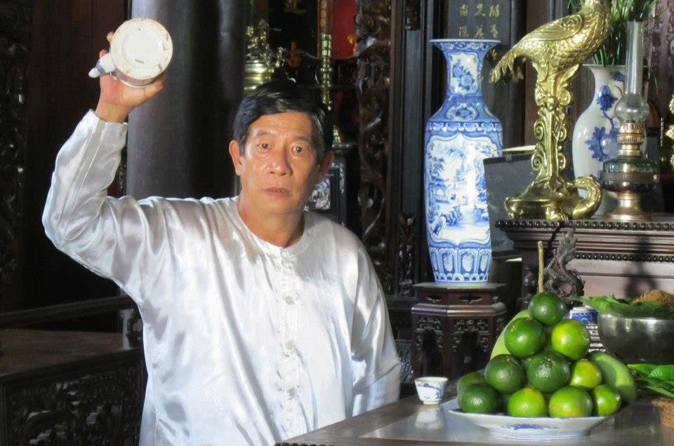 Diễn viên Nguyễn Hậu vào vai 1 người lính du kích. Ông được khán giả yêu quý gọi bằng biệt danh trùm vai phụ phim truyền hình miền Nam vì góp mặt trong hơn 100 tác phẩm. Năm 2018, Nguyễn Hậu qua đời do ung thư gan.