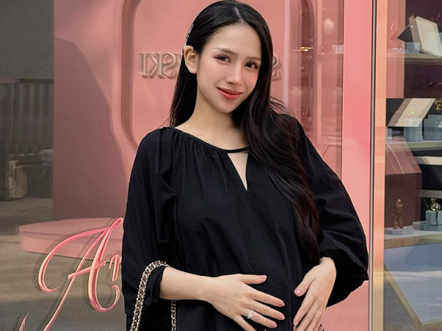 Con gái Minh 'Nhựa' khoe 15 chiếc túi hiệu trong vài tháng