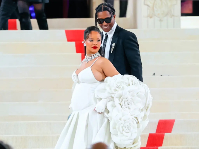 Rihanna và A$AP Rocky tại Met Gala 2023. Ảnh: GC