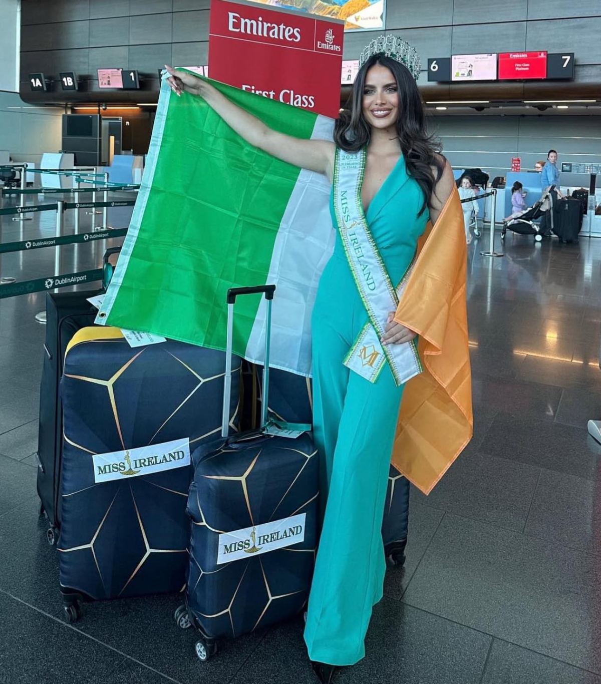 Miss World Ireland, Jasmine Gerhardt, tốt nghiệp ngành luật, có bằng thạc sĩ về nhân quyền và luật Liên minh châu Âu. Ảnh: Instagram Jasmine Gerhardt