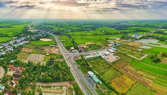 Việc chia thừa kế đất đai do cha mẹ để lại được quy định rõ ràng trong Bộ luật Dân sự 2015. Ảnh minh họa: TL