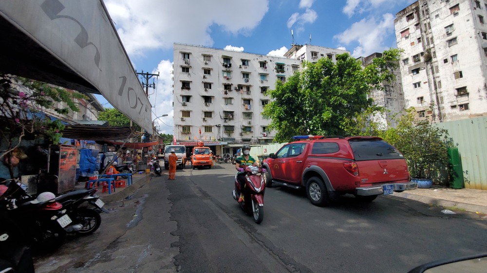 Chung cư Viễn Đông đưa vào sử dụng từ trước năm 1975. Ảnh: NT
