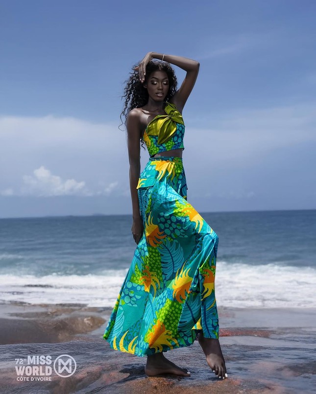 Bất ngờ với nhan sắc thực của amp;#34;viên ngọc đenamp;#34; từng gây xôn xao Miss World 2025 - 12