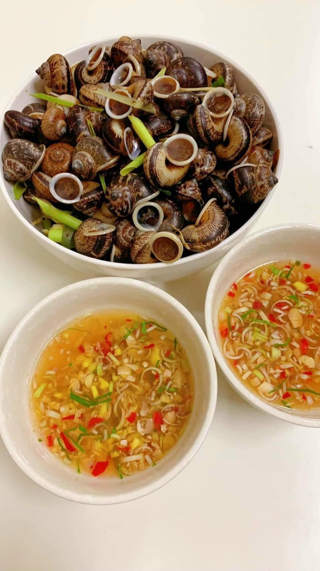 Ốc núi luộc là món ăn dễ chế biến, được ưa chuộng. Ảnh: Ngọc Việt