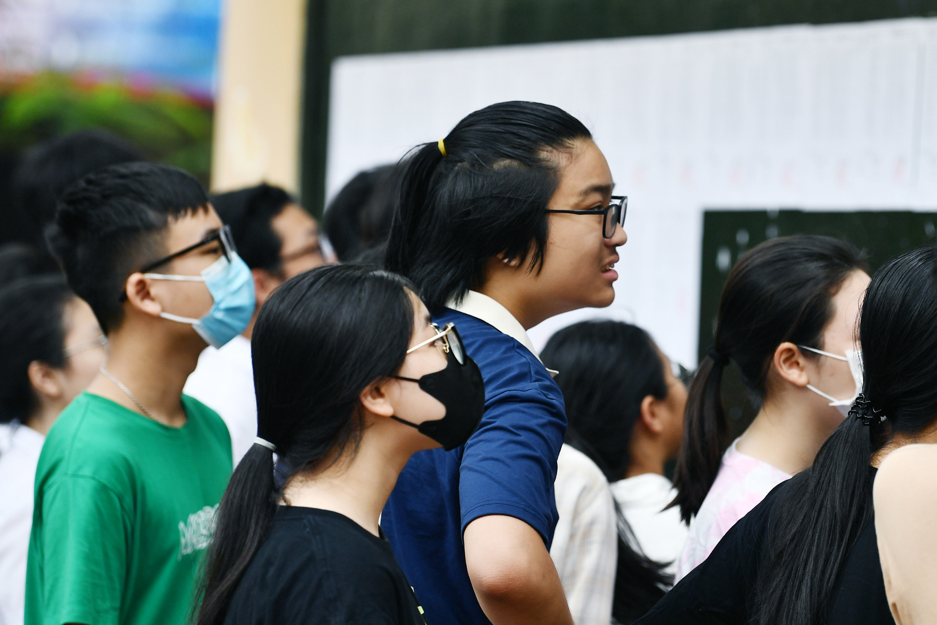 Học sinh thi vào lớp 10 tại điểm thi Trường THPT Kim Liên năm 2024. Ảnh: Phạm Hải