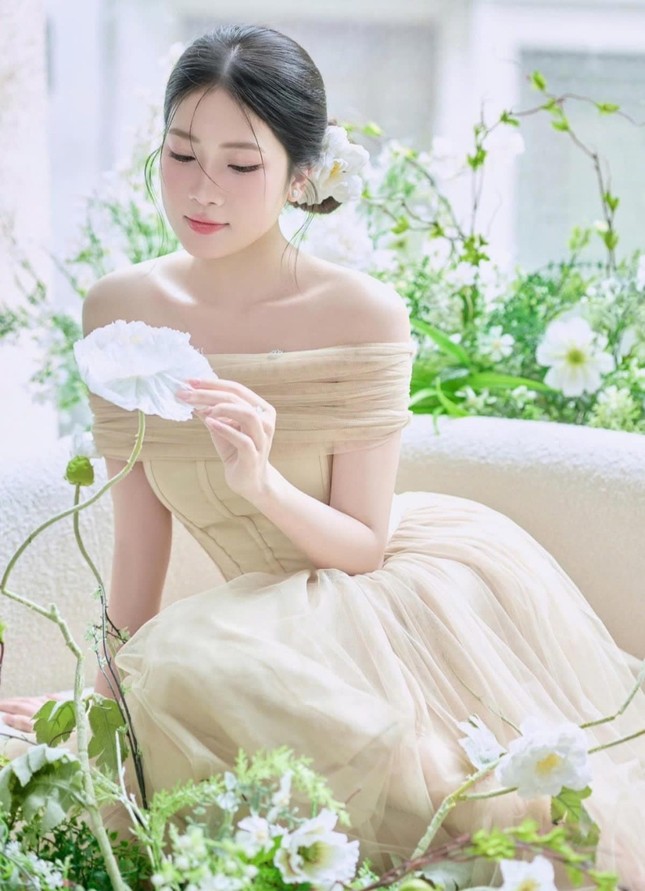Top 25 Hoa hậu Việt Nam 2024: Người đẹp Thanh Hóa sở hữu đôi chân cực phẩm - 9