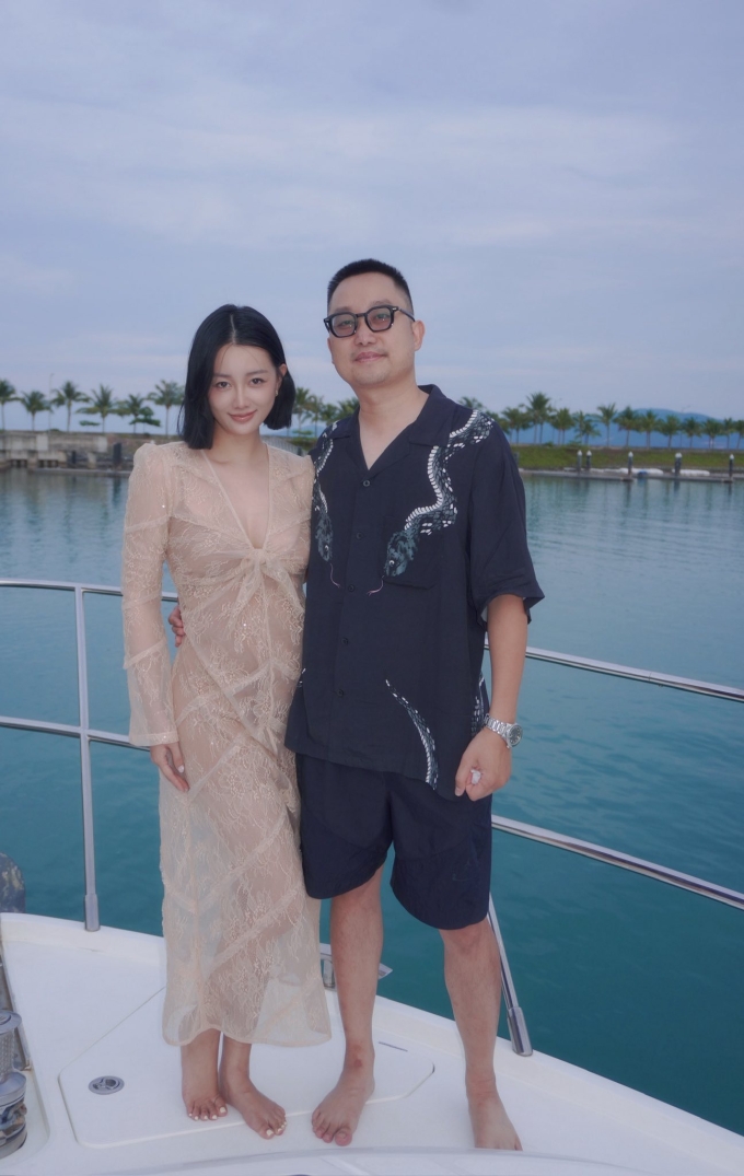 MC Quỳnh Chi đưa con gái ba tháng tuổi du lịch biển - 9
