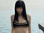 Thời trang - Lệ Quyên, Phương Trinh Jolie, Trang Pháp gợi cảm với bikini nhưng hotgirl Tâm Tít được khen 'cực phẩm' hơn cả