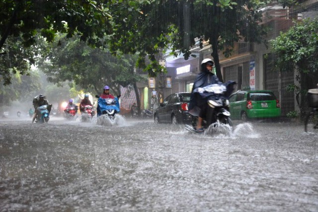 Miền Bắc bước vào cao điểm mưa lớn nhiều khu vực có nguy cơ ngập úng, lũ quét, sạt lở đất.