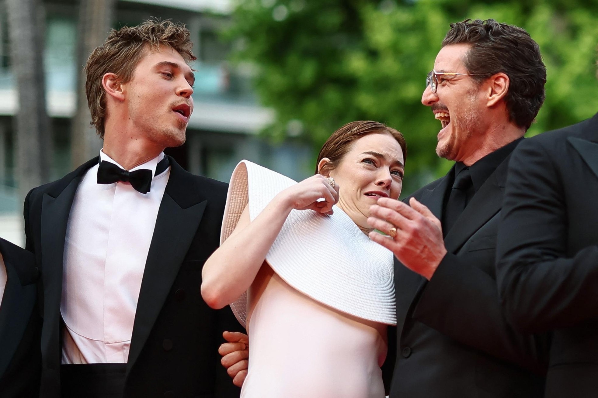 Angelina Jolie là tâm điểm ở Cannes, Đường Yên và Cao Viên Viên bị ‘ống kính hung thần’ bóc trần - 8