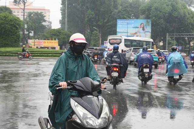 Hôm nay, thời tiết TP HCM có mưa về chiều tối