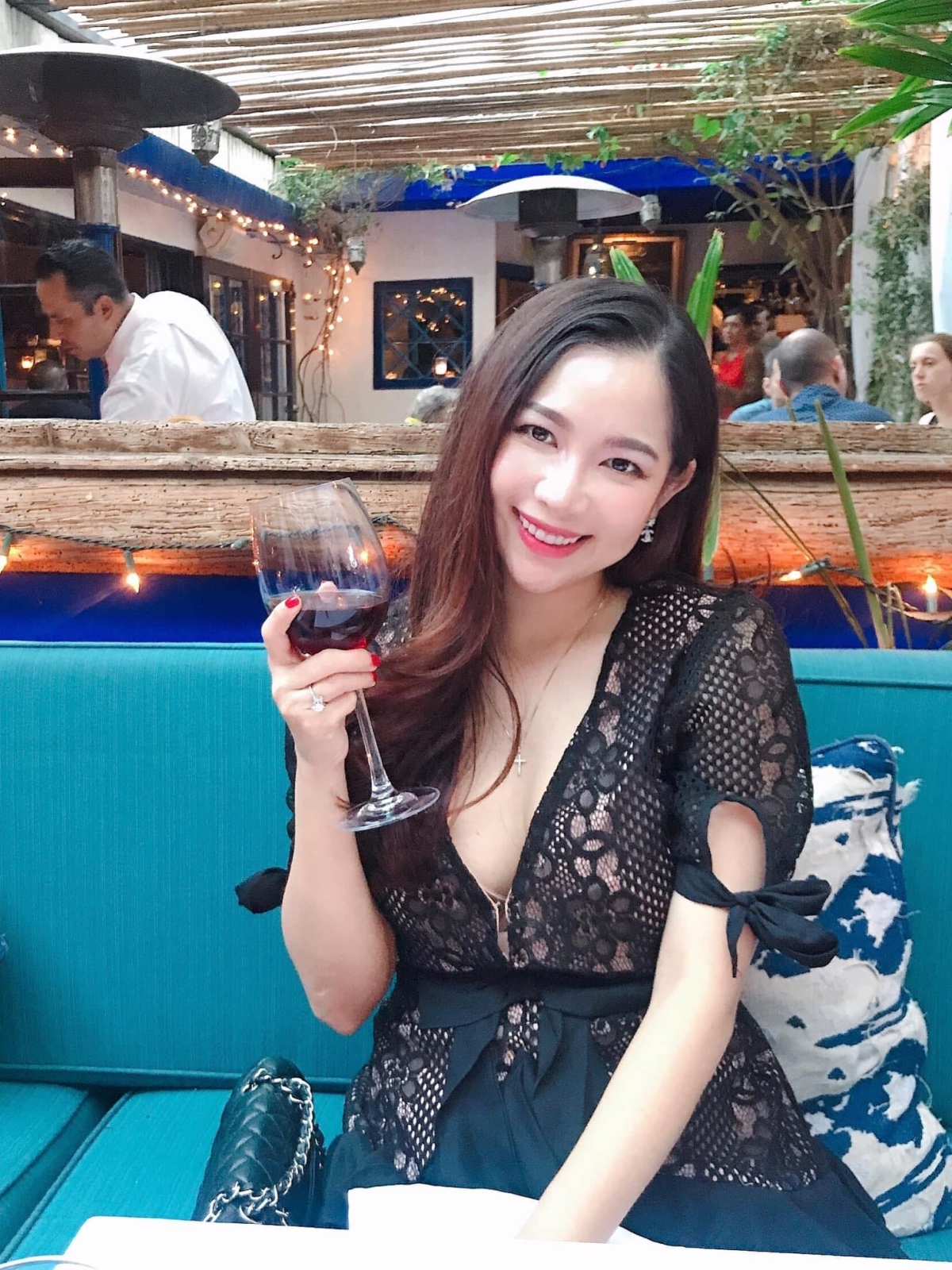 Cuộc sống sung túc của hai amp;#34;Mắt Ngọcamp;#34; ở Mỹ - 6