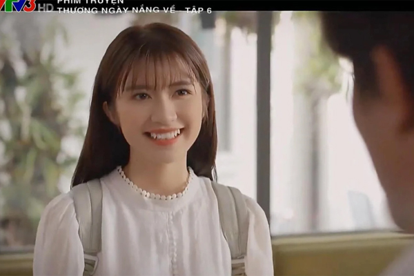 Ngọc Huyền từng quen mặt với khán giả trong vai nàng út Vân Vân trong phim Thương ngày nắng về. Đây là vai diễn khá hay và được khán giả yêu mến của nữ diễn viên gốc Nam Định.