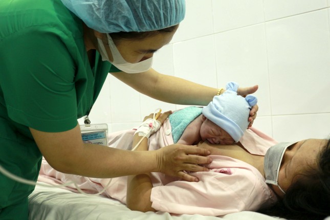 Đề xuất tăng nghỉ thai sản lên 7 tháng khi sinh con thứ hai.