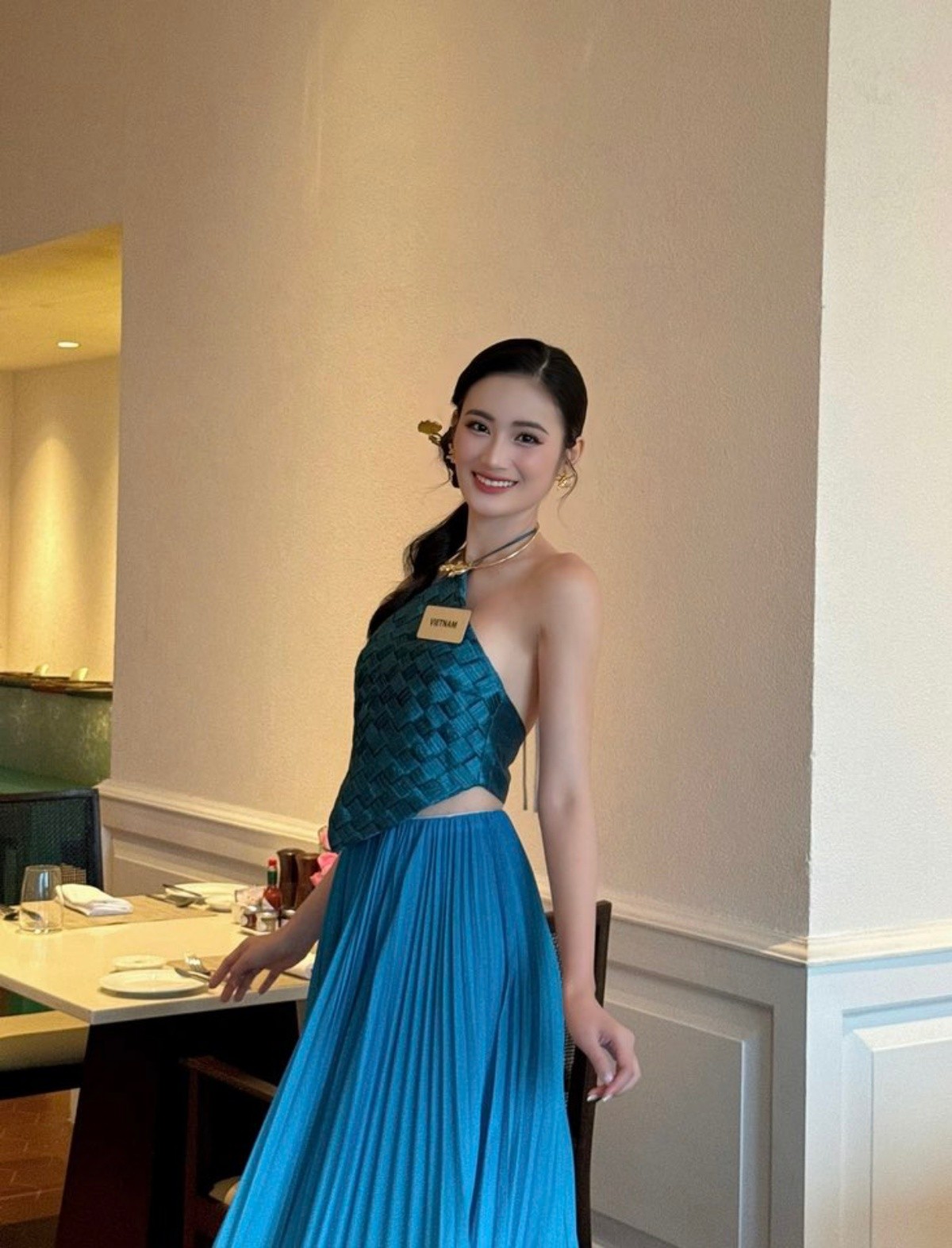 Miss World 2025: Loạt trang phục đậm tinh thần văn hóa Việt của Hoa hậu Ý Nhi - 9