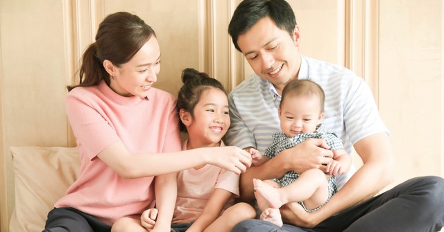 Chính phủ đang xem xét chính sách ưu tiên mua nhà ở xã hội cho phụ nữ sinh đủ hai con, một bước ngoặt lớn trong chiến lược dân số và an sinh xã hội. (Ảnh minh hoạ: Internet)