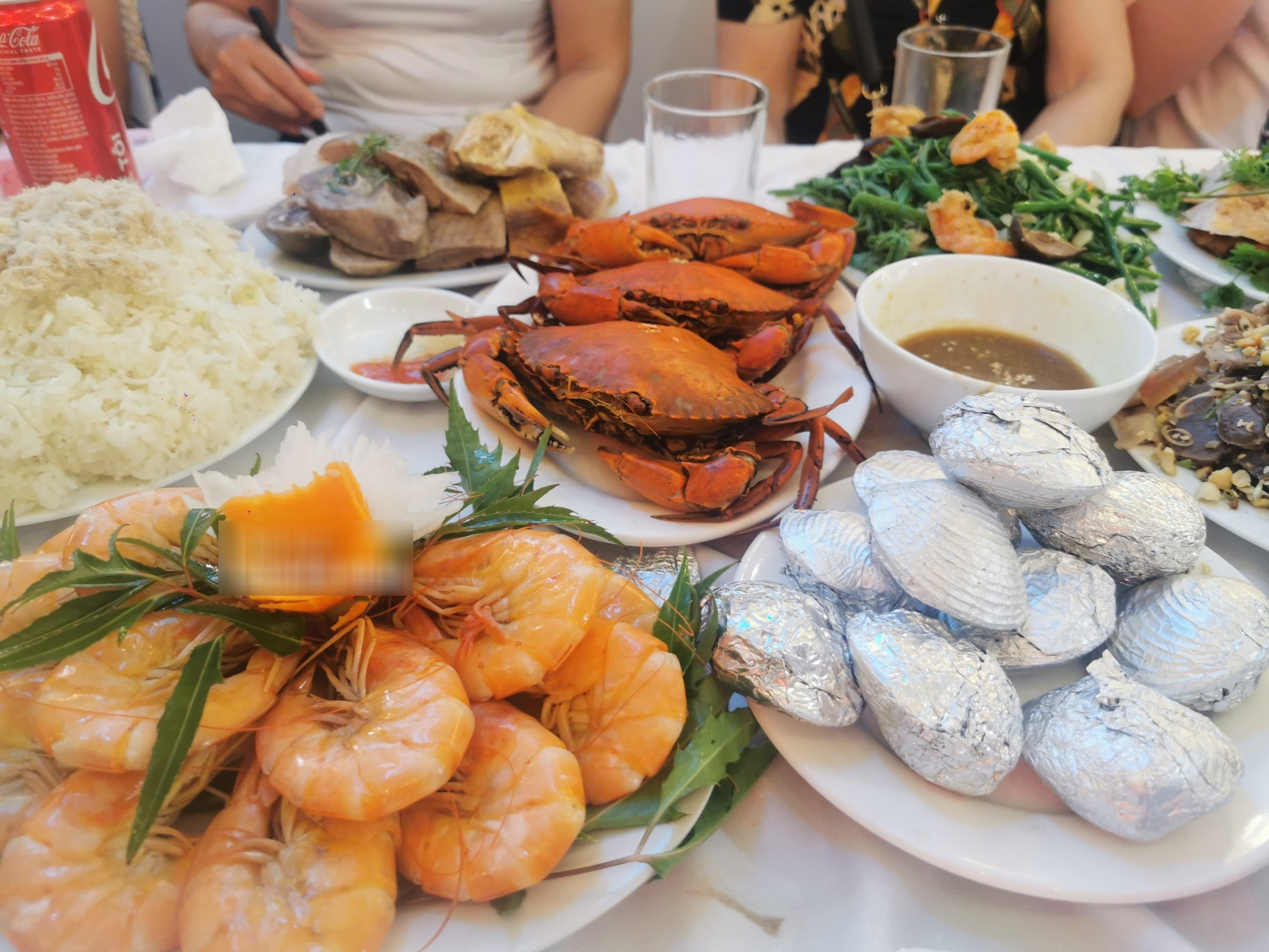 Món đặc sản trong mâm cỗ ở Quảng Ninh, khách không nỡ ăn để gói mang về - 2