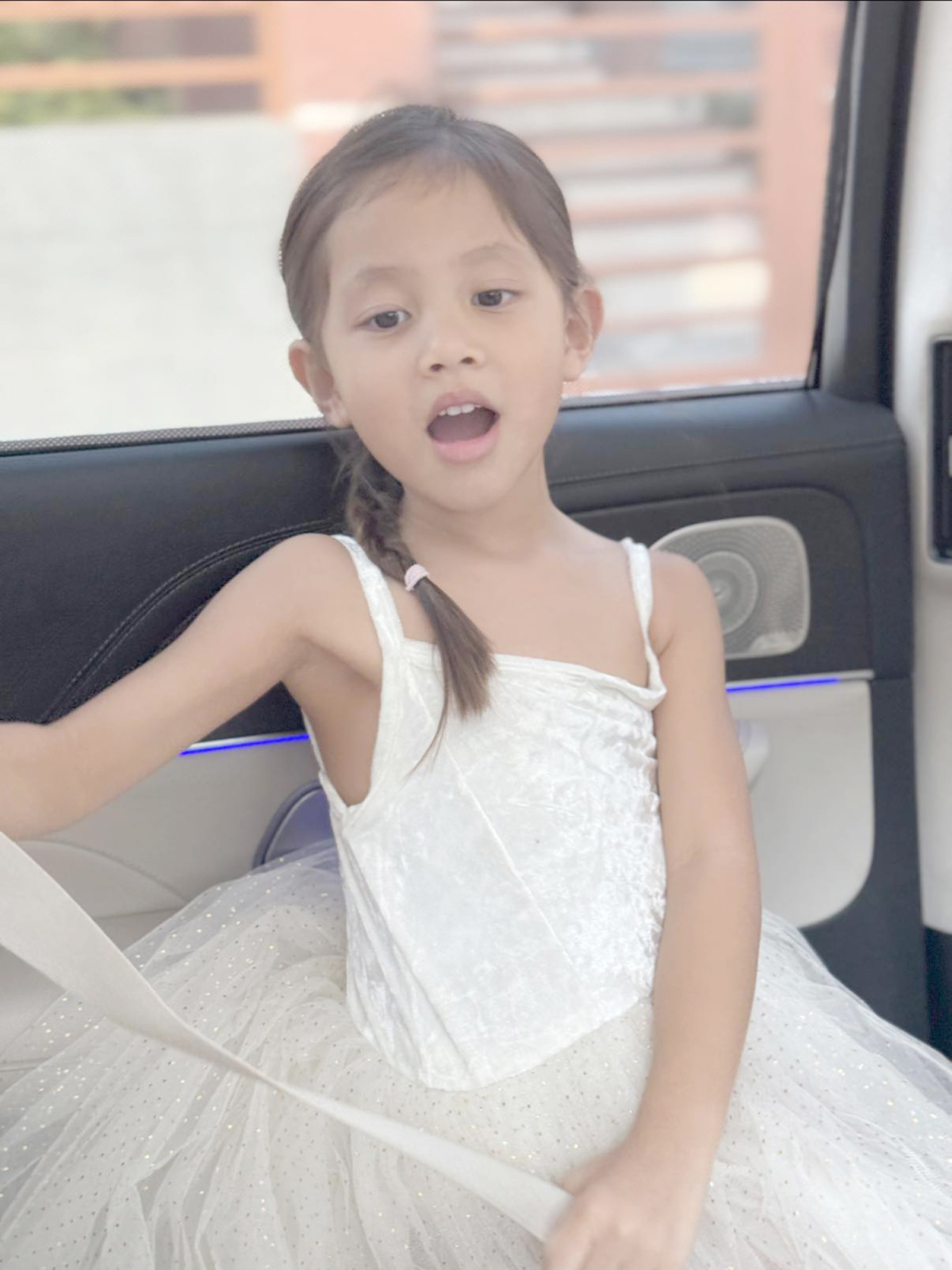 Con gái bốn tuổi của Hồ Ngọc Hà - 2