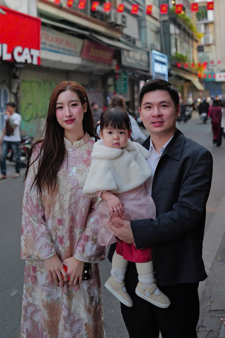 Phong cách công chúa của con gái hoa hậu Đỗ Mỹ Linh - 4