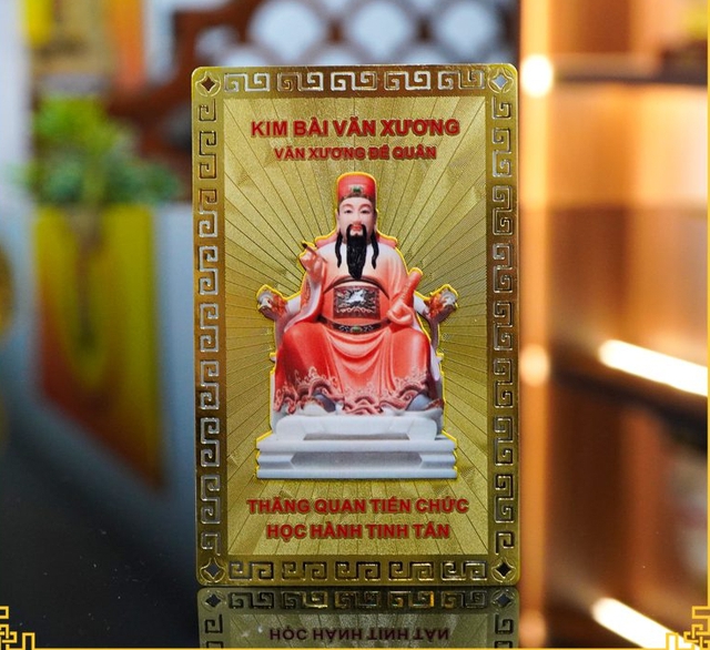 Văn Xương Đế Quân được xem là vị thần chủ quản về thi cử, học vấn, văn chương và công danh.