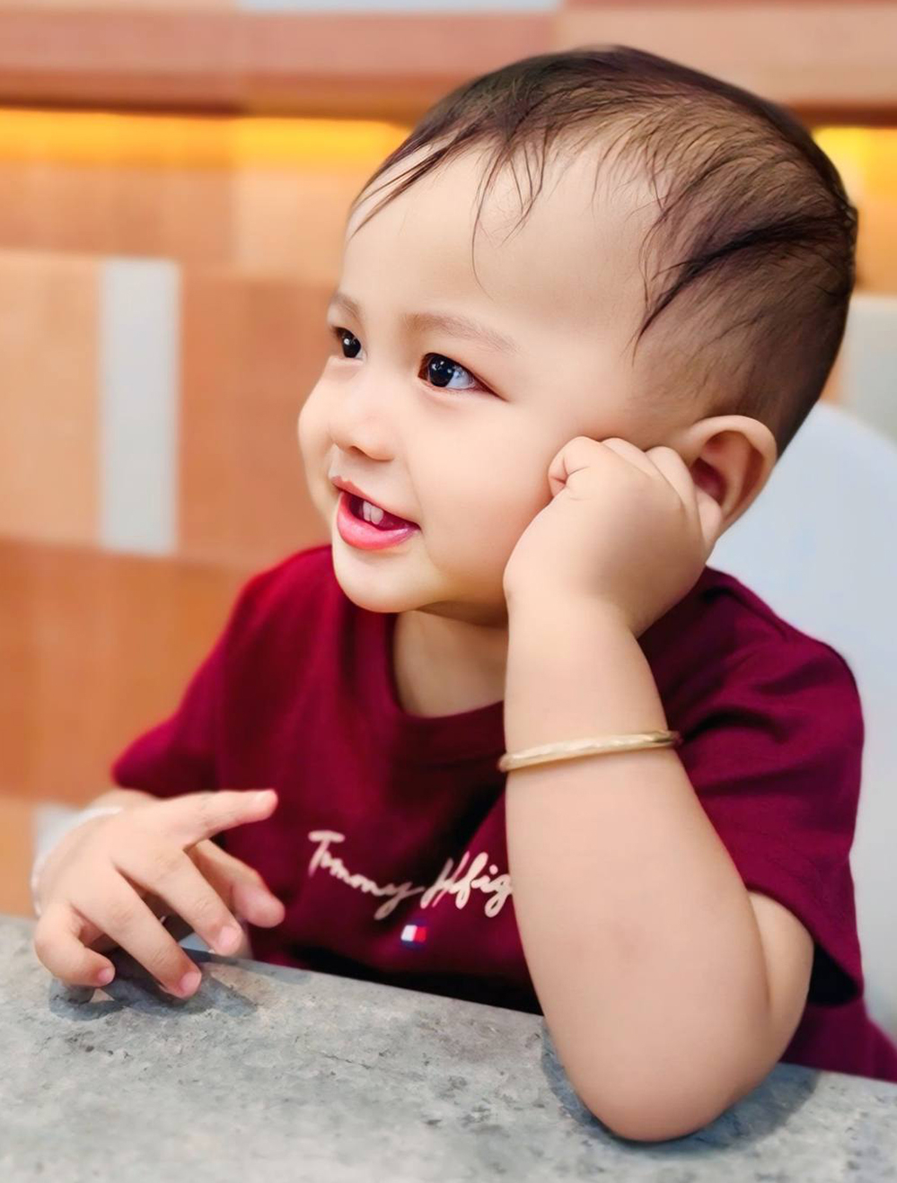 Con trai gần một tuổi của Hòa Hiệp amp;#34;Cổng mặt trờiamp;#34; - 4