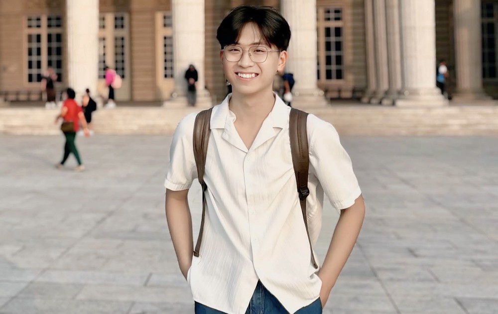 Nguyễn Thế Phương - thủ khoa đầu ra ngành sư phạm sinh học của Trường Đại học Sư phạm Hà Nội năm 2025. Ảnh: NVCC