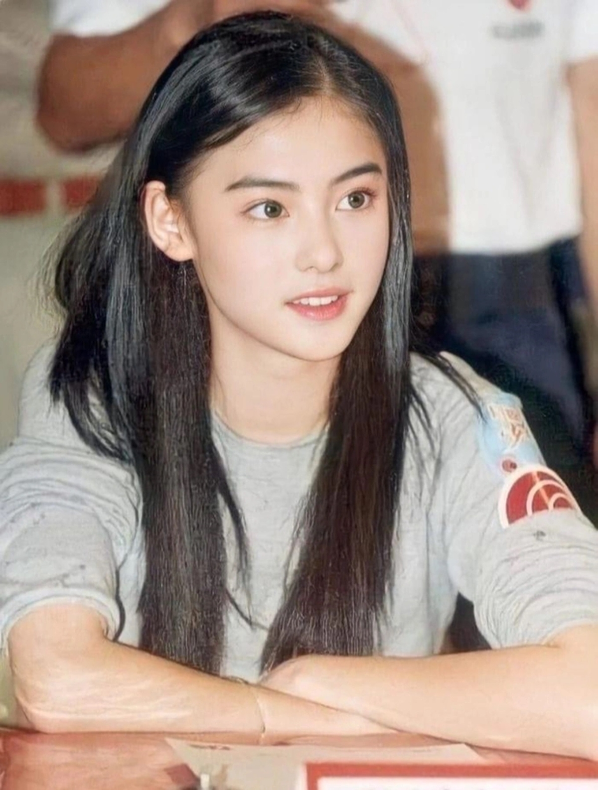 Cô trải qua cuộc hôn nhân với Tạ Đình Phong, làm mẹ đơn thân sau khi ly hôn năm 2011. Năm 2018, cô sinh con trai thứ ba, giấu danh tính người cha.