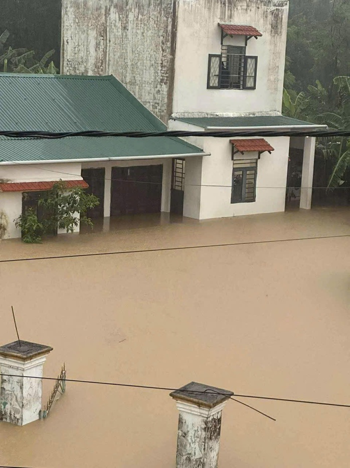 Bão số 1: Nước lụt tràn vào nhà dân, thủy điện thông báo xả lũ - 6