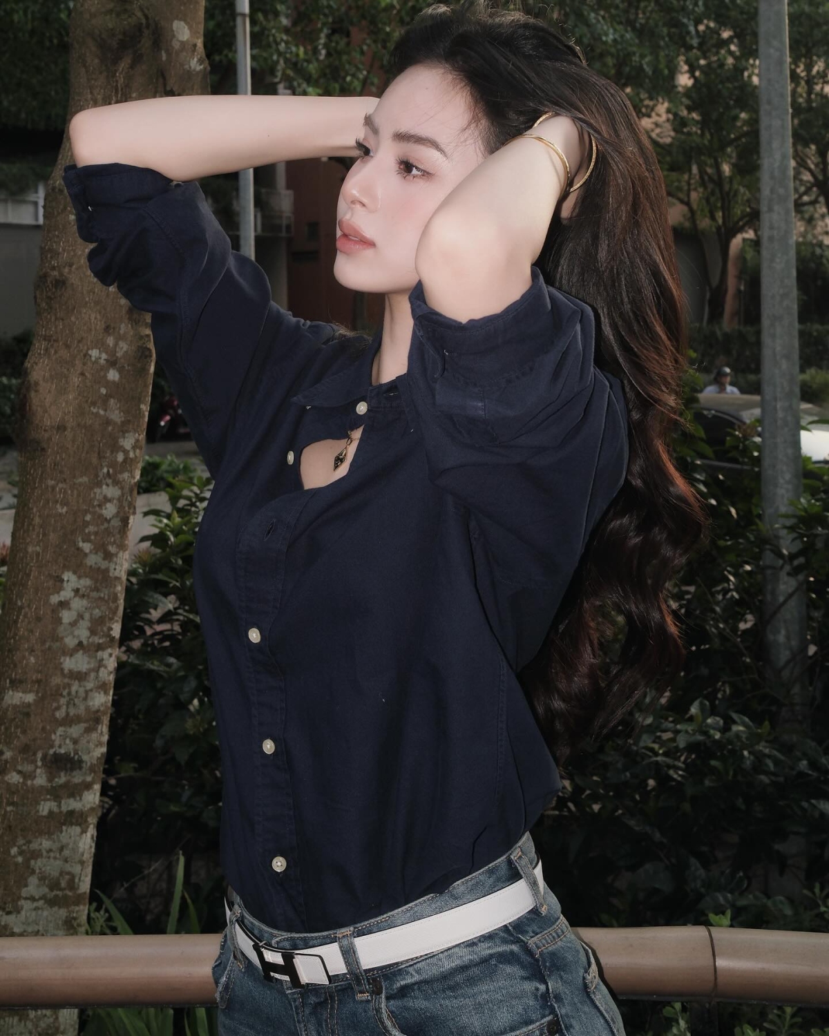 Được mệnh danh là biểu tượng thời trang Mỹ, Polo Ralph Lauren từng là kiểu đồ nhận diện giới tinh hoa old money tức giàu ngầm nhiều đời, nay trở lại mạnh mẽ cùng trào lưu thanh lịch, tối giản trong giới trẻ.