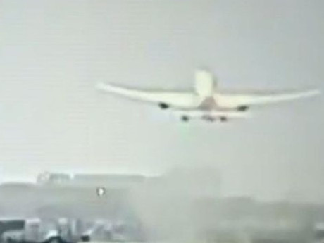 Phút cuối trước khi máy bay Ấn Độ lao xuống đất