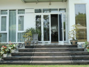 Số bậc thềm nhà nên xây để mang lại may mắn?