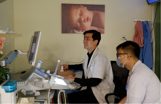 Siêu âm thai giúp theo dõi sát sự phát triển của bé và tình trạng sức khỏe của mẹ