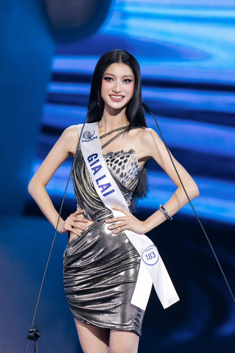 Hoàng Kim Ngân.