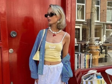 Những cách phối đẹp với áo hai dây