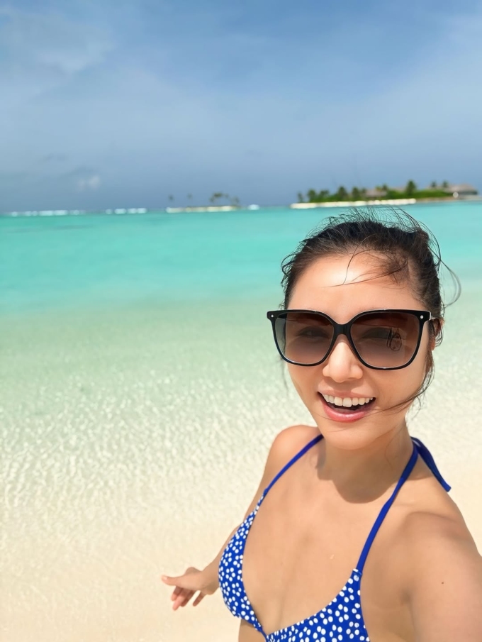 Lâm Tâm Như khoe dáng trong chuyến nghỉ dưỡng ở Maldives. Ảnh: Instagram loveruby_official