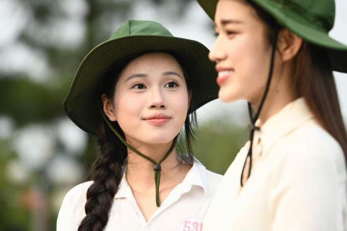 Người đẹp cho biết cô thấy vui khi được so sánh với hoa hậu Đỗ Thị Hà nhưng sau khi kết thúc cuộc thi, cô vẫn muốn mọi người nhớ đến mình với dấu ấn riêng, là một cô gái Quảng Trị chân thành, mộc mạc, giản dị.