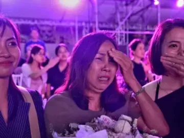 Bố mẹ Hà Trúc Linh: Không nghĩ cô gái miền quê lại được đăng quang Hoa hậu Việt Nam