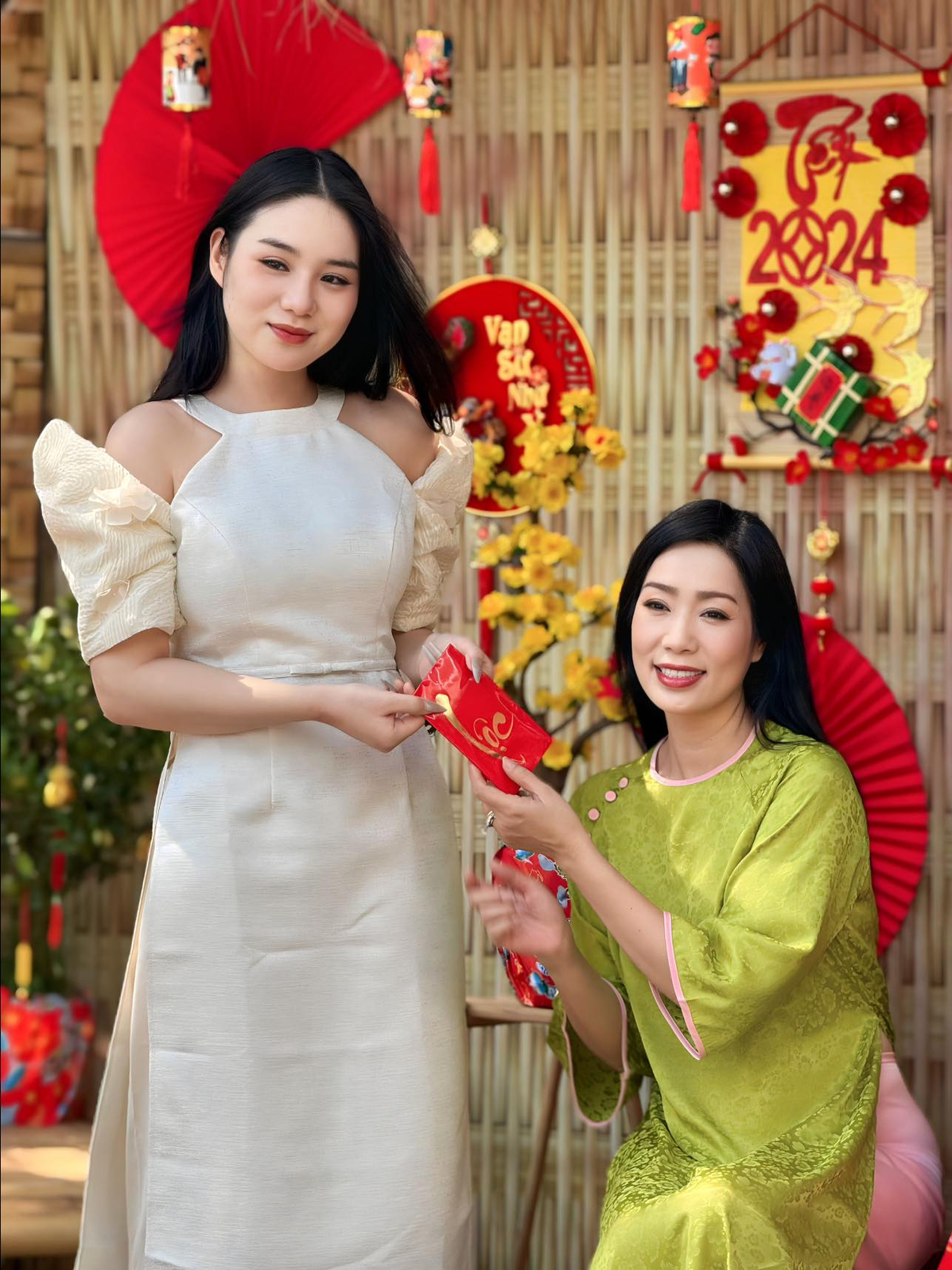 Con gái cao 1,75 m học ngành hàng không của Trịnh Kim Chi - 4