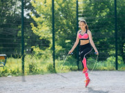 Sức khỏe - 10 bài tập toàn thân tốt cho sức khỏe, vừa tăng cơ giảm mỡ lại giúp bạn trẻ hơn so với tuổi thật