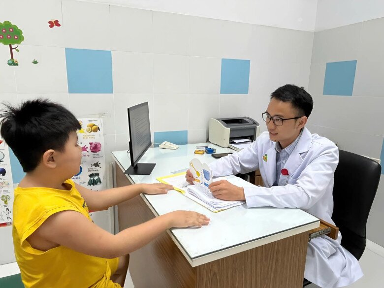 Tại Bệnh viện Nhi đồng 2, tỷ lệ trẻ đến khám vì hành vi ngỗ nghịch ngày càng tăng. 