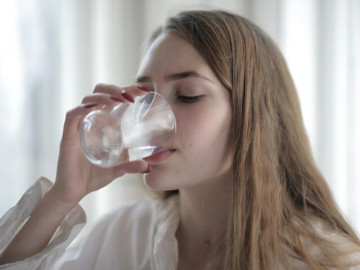 10 dấu hiệu ngỡ vô hại lại cảnh báo cơ thể đang thiếu vitamin và khoáng chất, người chủ quan thường dễ bỏ qua