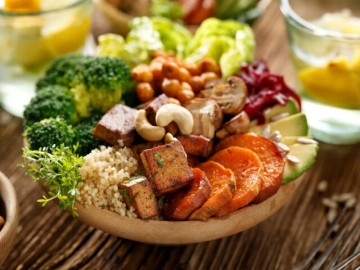 7 cách đơn giản khi ăn có thể kéo dài tuổi thọ, giúp bạn giảm lão hóa và ngừa bệnh tật