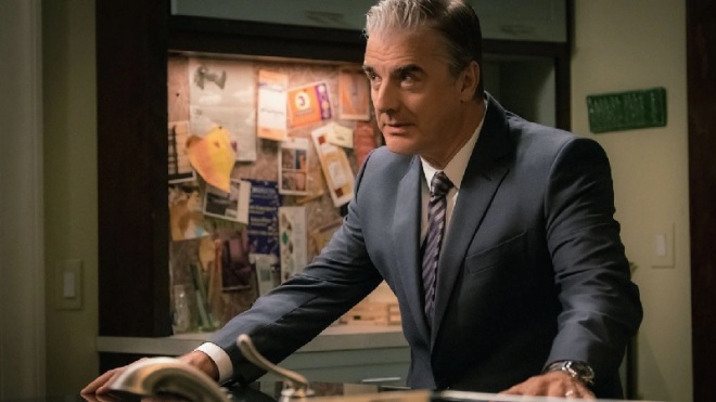 Chris Noth mất việc sau bê bối tai tiếng.