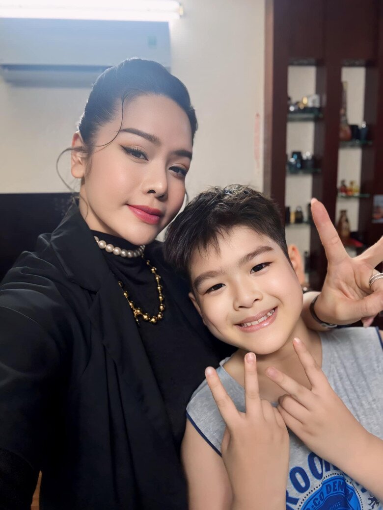 Sao Việt 24h: Mai Ngọc thuê bảo mẫu 24/7 chăm con đầu lòng, ở cữ trong biệt phủ nhà chồng thiếu gia như amp;#34;nữ hoàngamp;#34; - 6