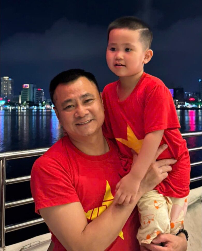 Sao Việt 24h: MC Hoài Anh khoe khoảnh khắc chung khung hình với cụ ông U80 lái xe máy từ Nghệ An vào TP.HCM xem diễu binh - 7