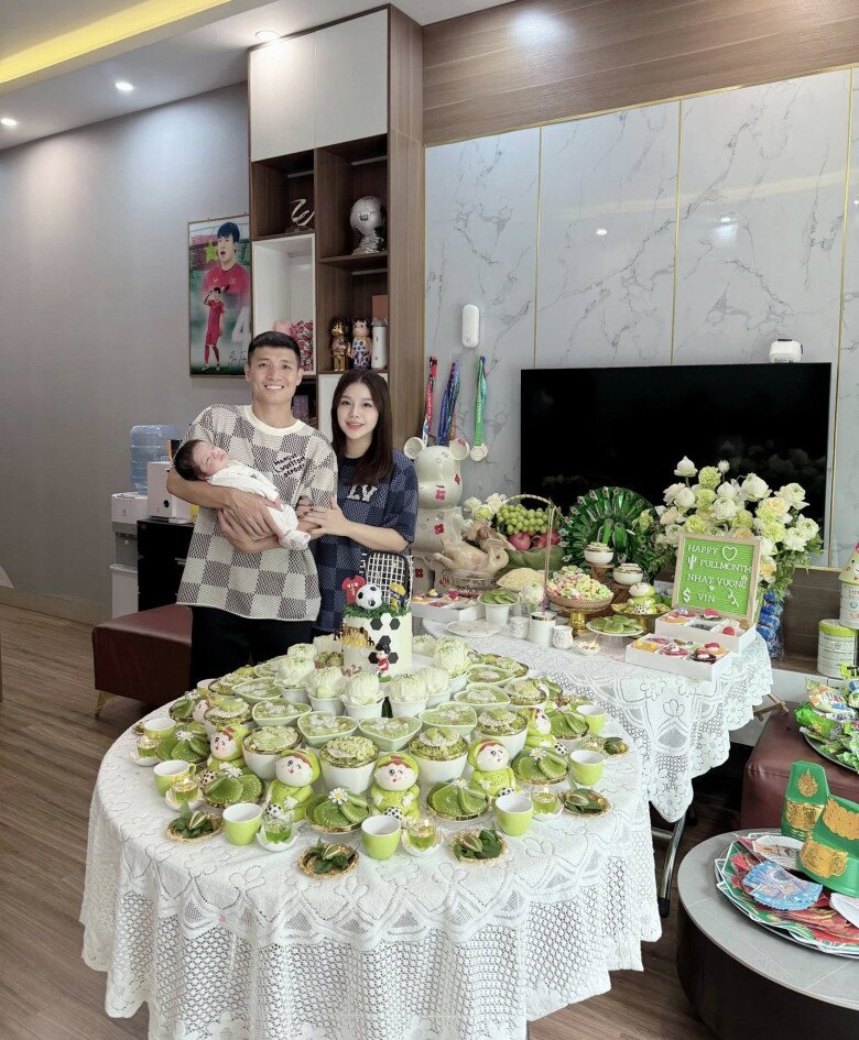 Sao Việt 24h: MC Mai Ngọc khoe con trai 1 tháng tuổi đã có cẳng chân dài miên man, mong tương lai sẽ cao hơn mẹ - 9