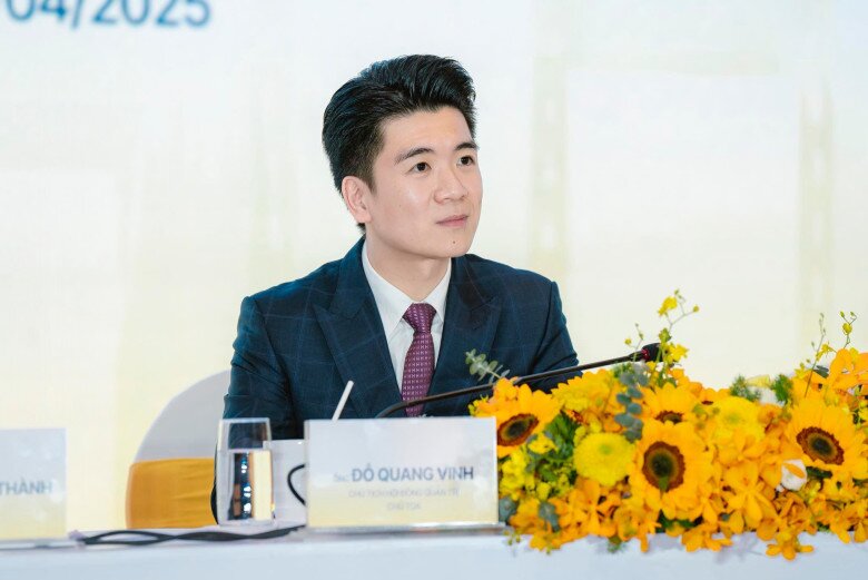 Sao Việt 24h: Thiếu gia nhí nhà Chi Bảo được mẹ cho diện đồ như chú rể, khí chất lạnh lùng không khác gì tổng tài - 8