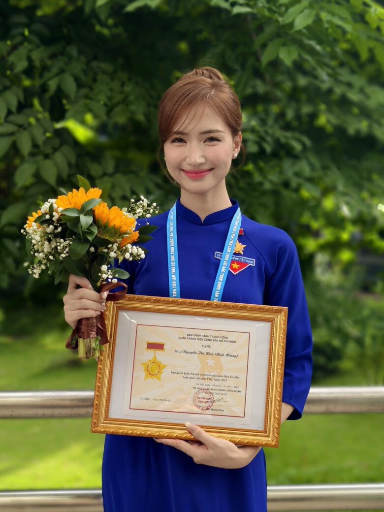 Sao Việt 24h: Ái nữ của Trương Ngọc Ánh có biểu cảm lạ khi bị mẹ amp;#34;chất vấnamp;#34;, hút mọi ánh nhìn bởi đôi chân dài - 15